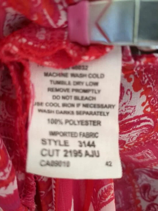 Pink / White Light Weight Top / Blouse - Picture 6 of 7